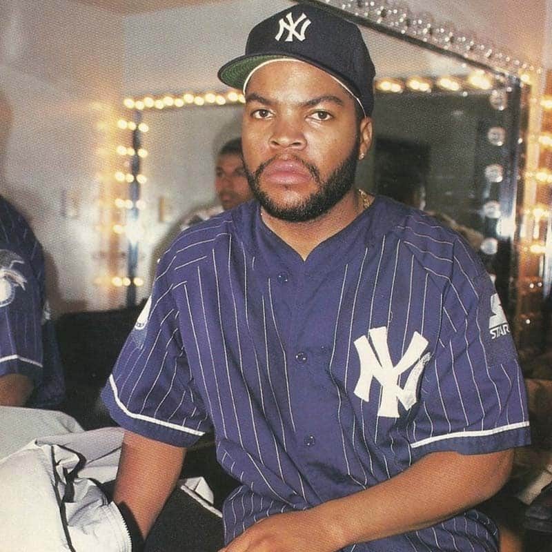 Most Iconic Music Artists Of The 90s HGC Apparel